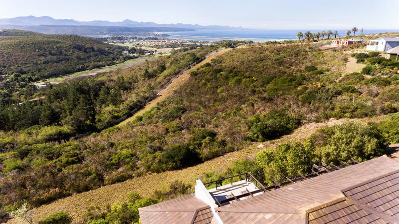 4 Bedroom Property for Sale in Baron View Western Cape